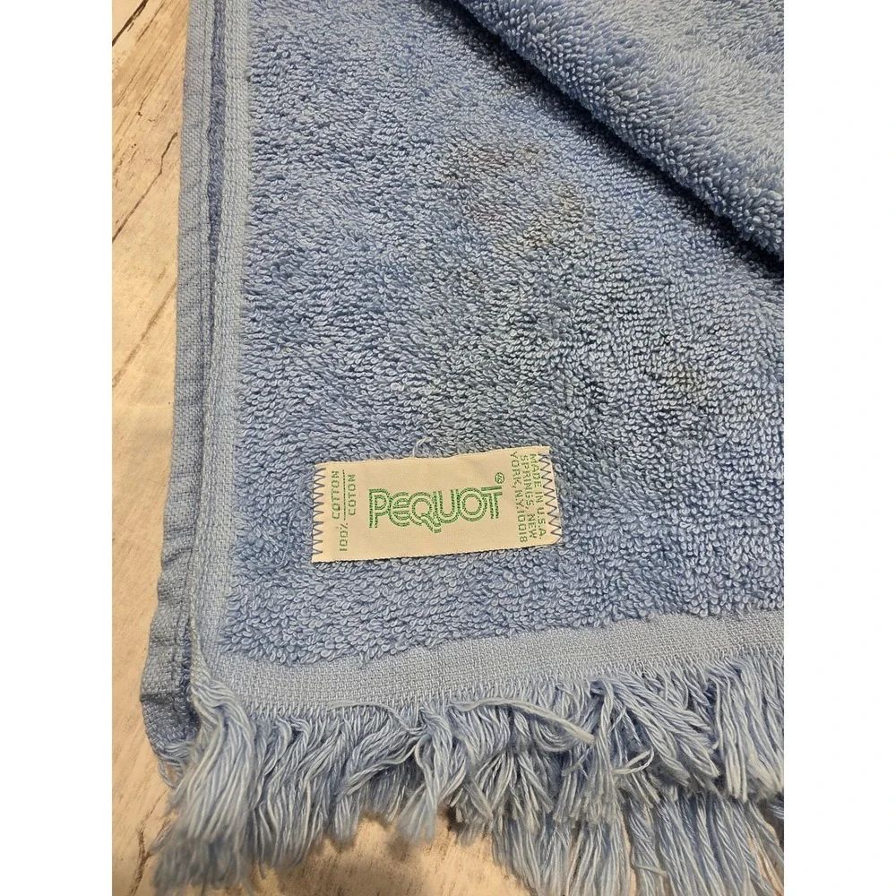 2 Vintage Pequot Blue Floral Bath Towels Rose Fringe 40x24 Cotton Lazy Daisy